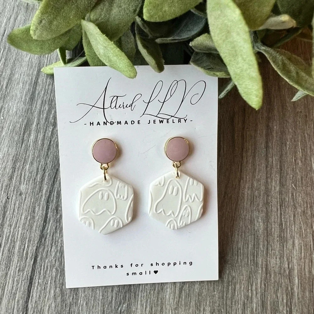 2/$30 Handmade Ghosts with Pink